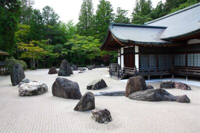 Japanese Garden Styles: Hill & Pond vs Flat vs Dry Rock Landscape Comparison